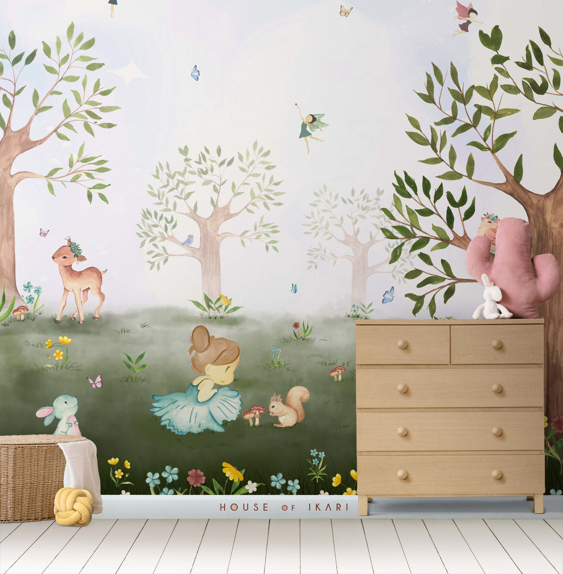 Alice in the Wonderland themed Wallpaper for kids room