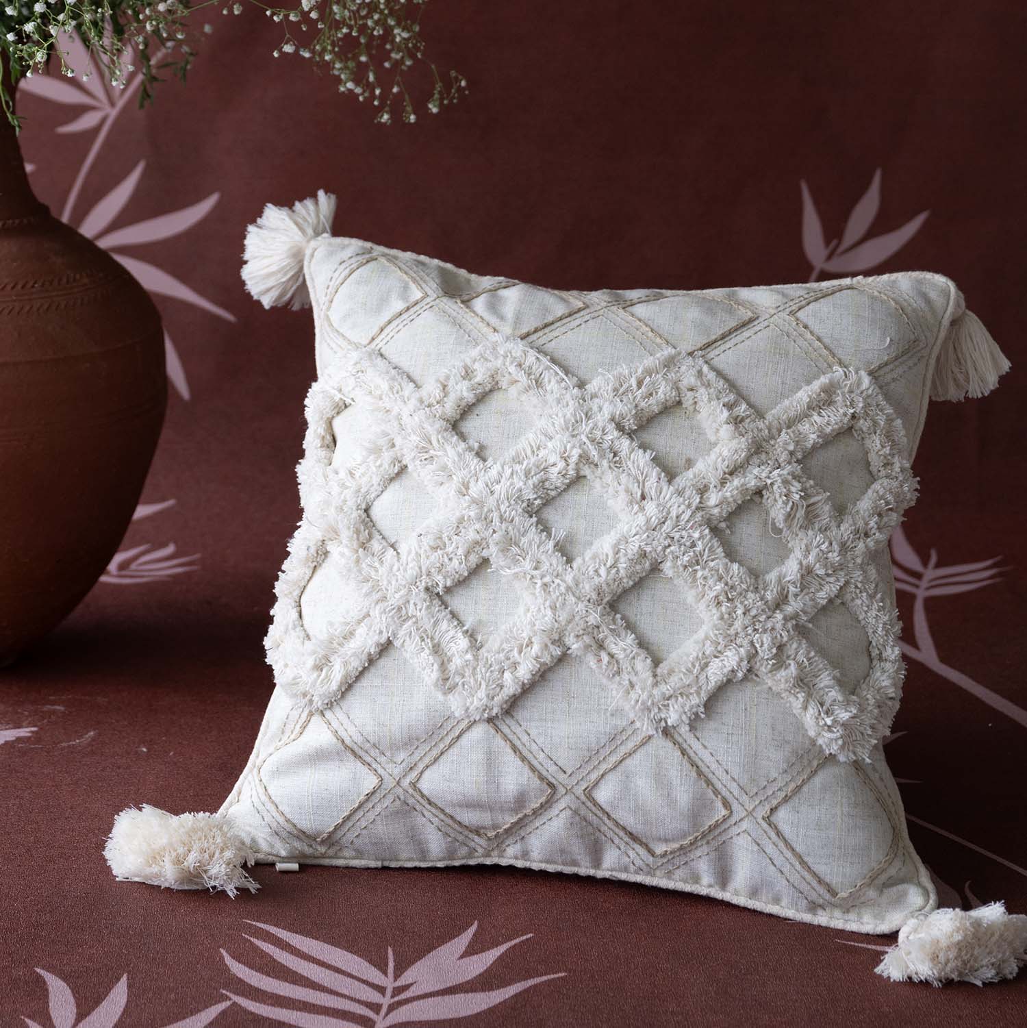 Cozy Diamond Lattice Cushion Cover