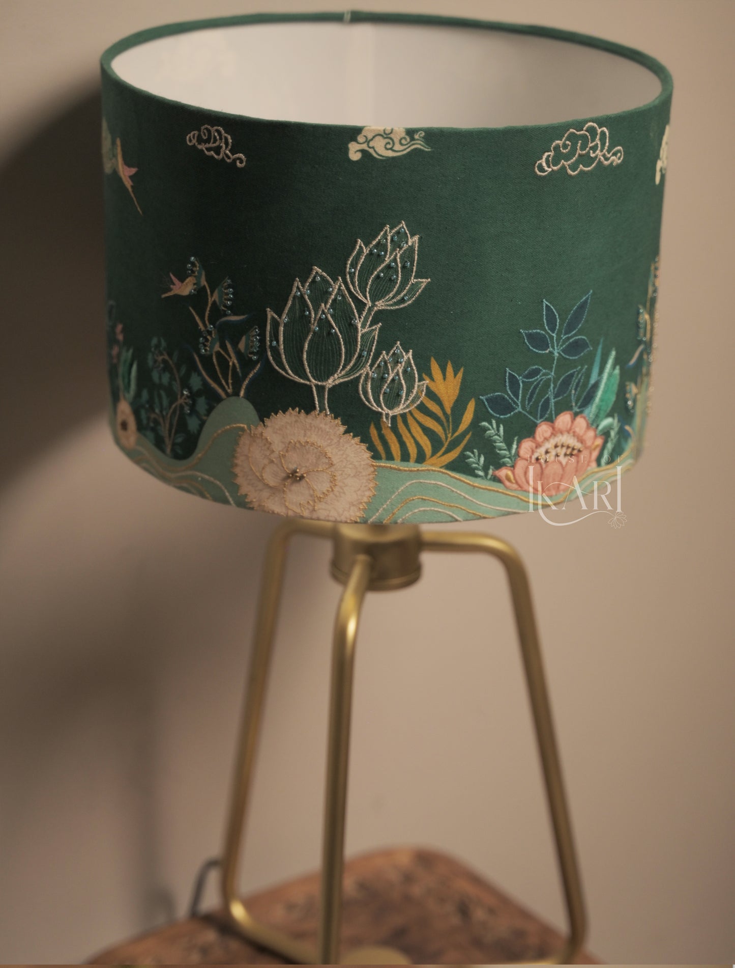 Reva - Lamp shade and Base stand together